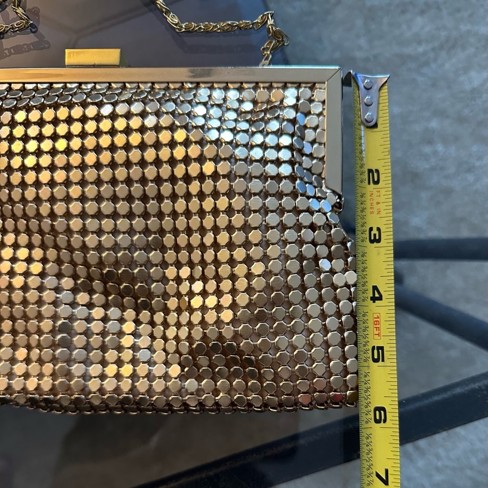 bebe - Picture 2 of 5